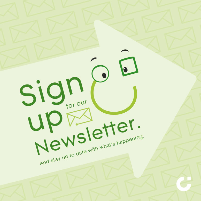 Grüner Pfeil mit der Aufschrift "Sign up for our Newsletter" und CED dem Maskottchen von Cedura aus Buchstaben und Symbolen. Im Hintergrund sind Briefumschläge zu sehen.
